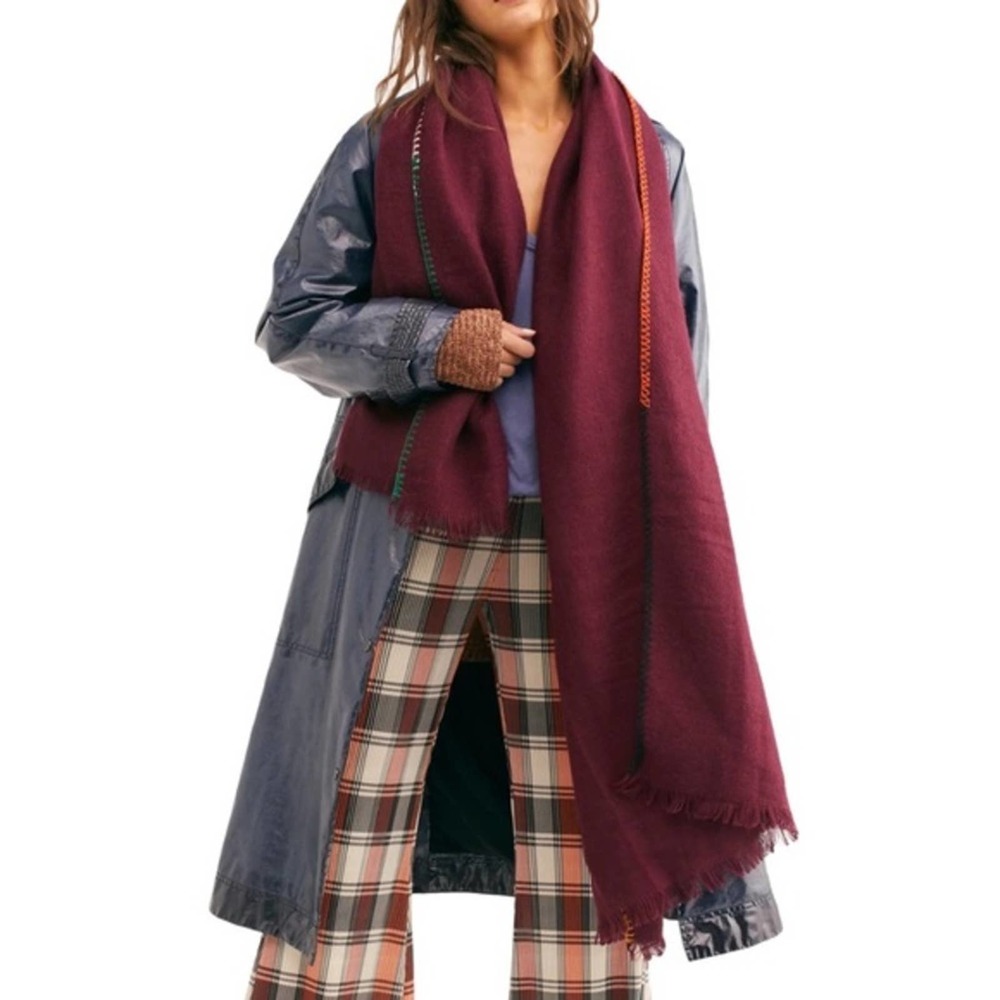 Free People Common Thread Blanket Scarf in Merlot